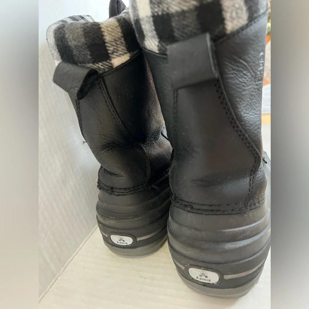 KAMIK  Baltic  3 M Thinsulate Winter Boots - Kids Size 5